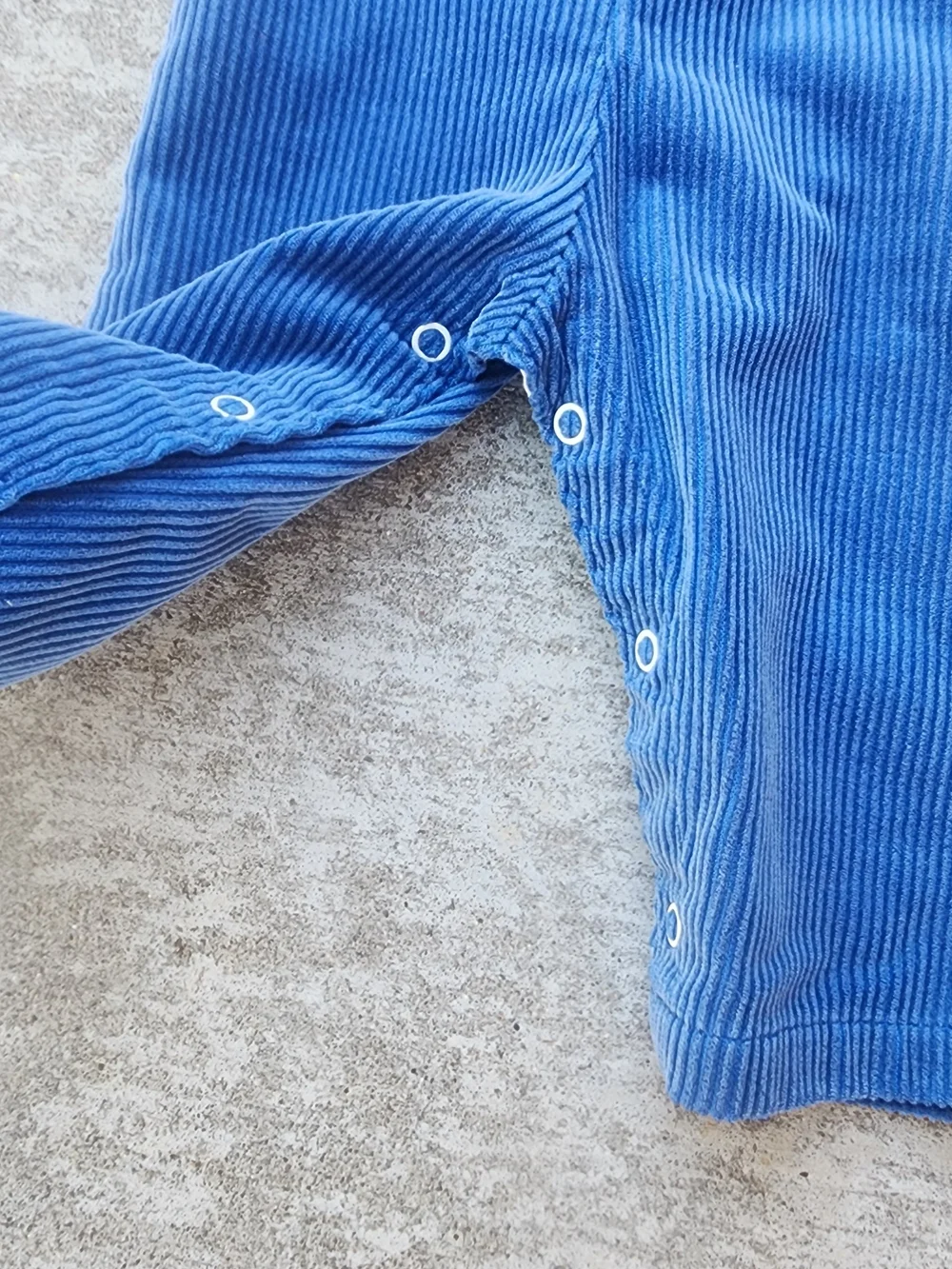 Vintage Health-tex Blue Corduroy Kids Overalls Arrow Appliqués Embroidery, 12M‎